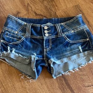 Almost famous Jean shorts Juniors size 11